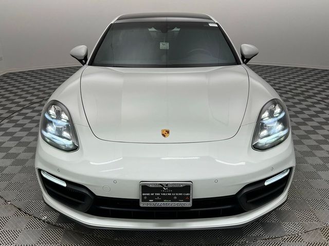 2022 Porsche Panamera 4 Platinum Edition