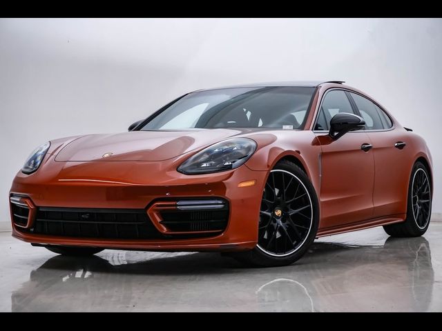 2022 Porsche Panamera 4 Platinum Edition