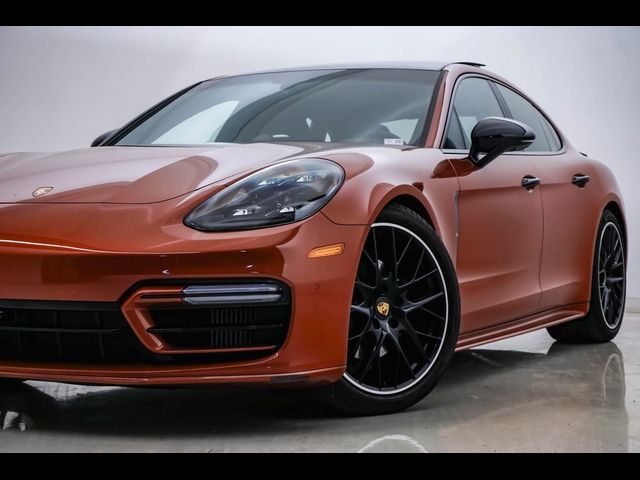 2022 Porsche Panamera 4 Platinum Edition