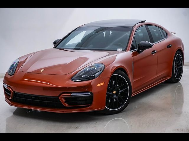 2022 Porsche Panamera 4 Platinum Edition