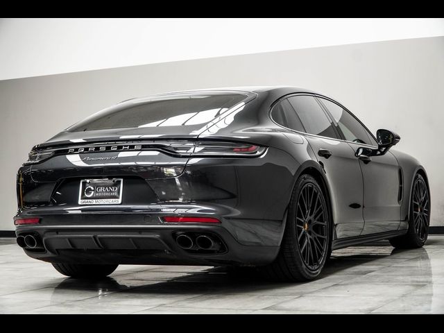 2022 Porsche Panamera 4 Platinum Edition