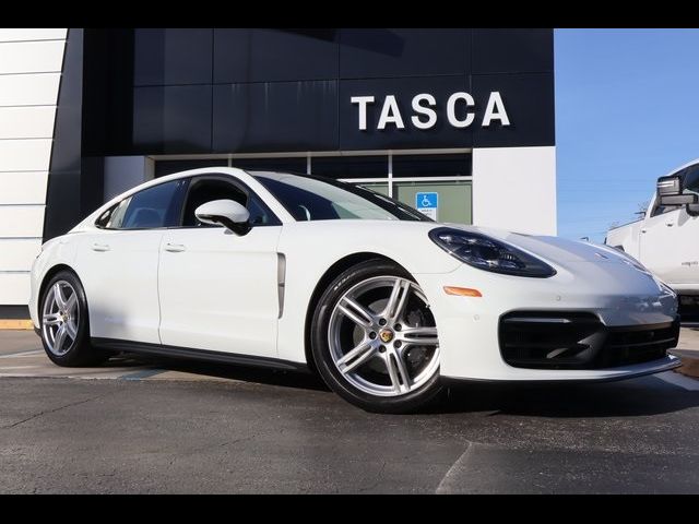 2022 Porsche Panamera 4 Platinum Edition