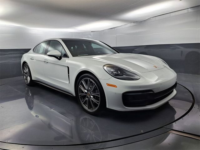 2022 Porsche Panamera Base