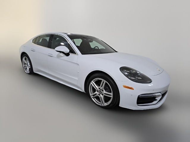 2022 Porsche Panamera Base