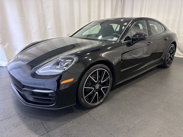 2022 Porsche Panamera 4