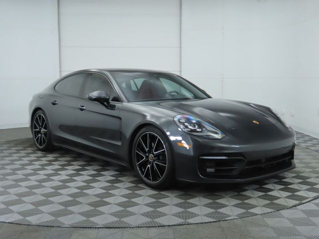 2022 Porsche Panamera Base