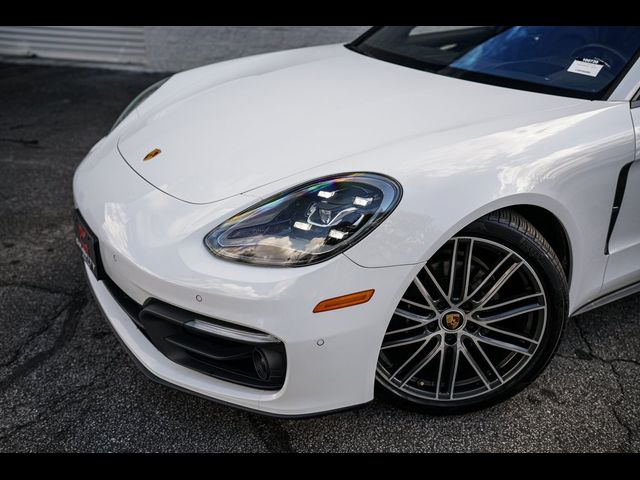 2022 Porsche Panamera Base