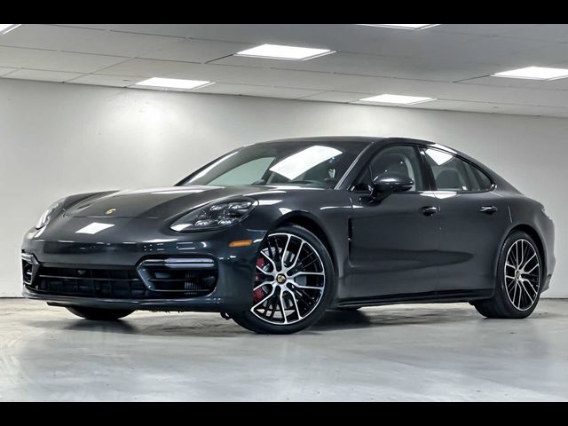 2022 Porsche Panamera GTS