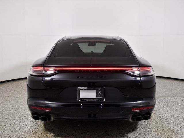 2022 Porsche Panamera GTS
