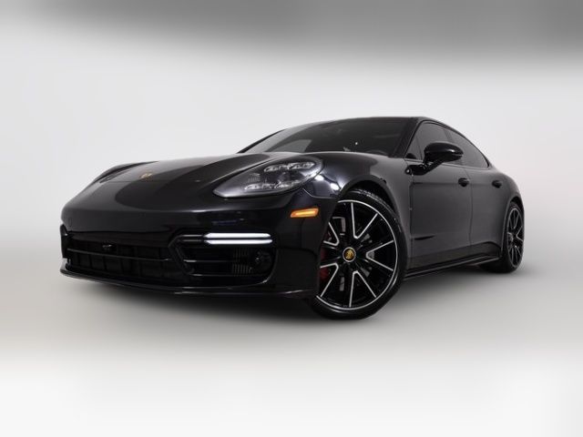 2022 Porsche Panamera GTS