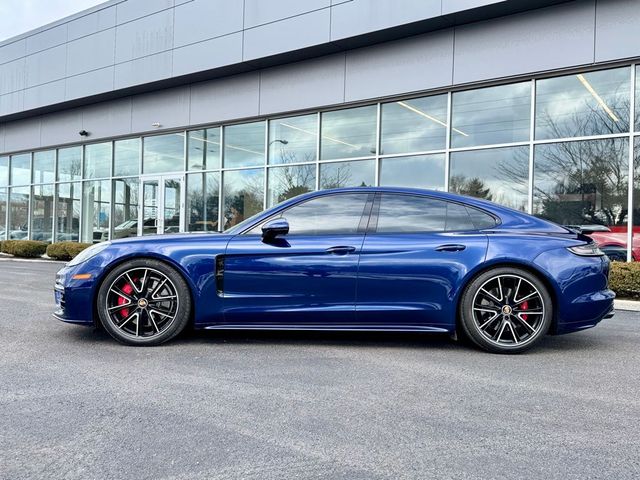 2022 Porsche Panamera GTS