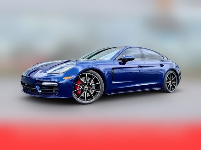 2022 Porsche Panamera GTS