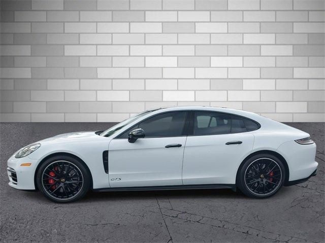 2022 Porsche Panamera GTS