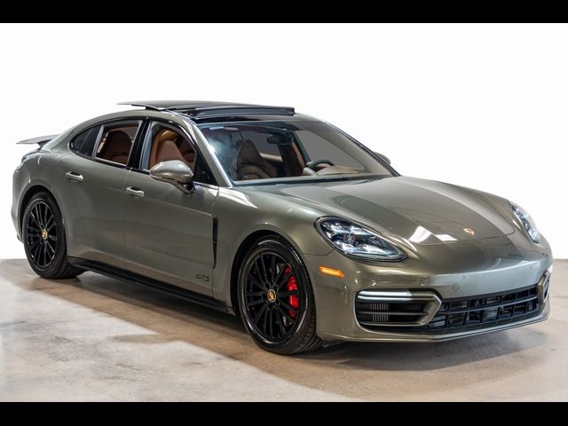 2022 Porsche Panamera GTS