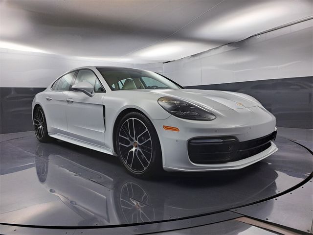 2022 Porsche Panamera GTS