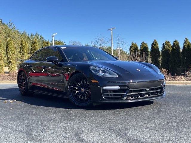 2022 Porsche Panamera GTS