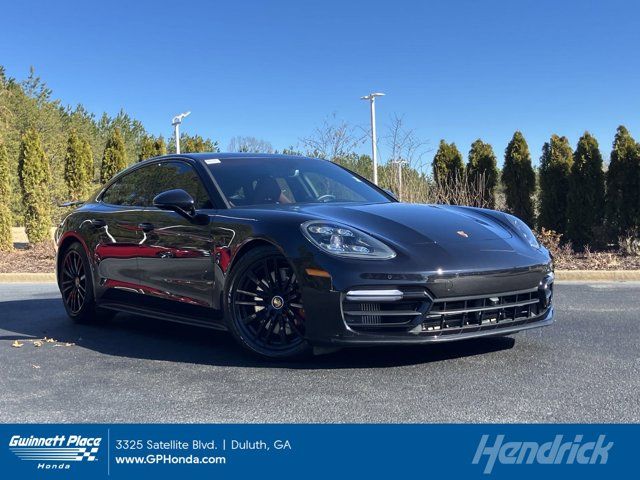 2022 Porsche Panamera GTS