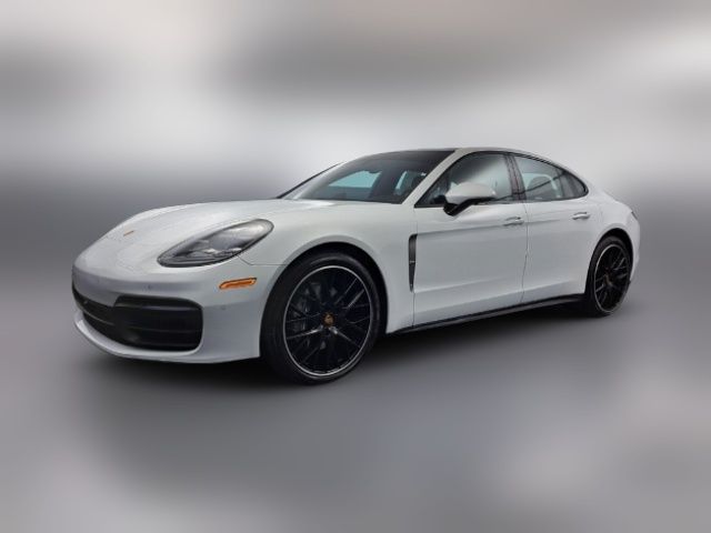 2022 Porsche Panamera 