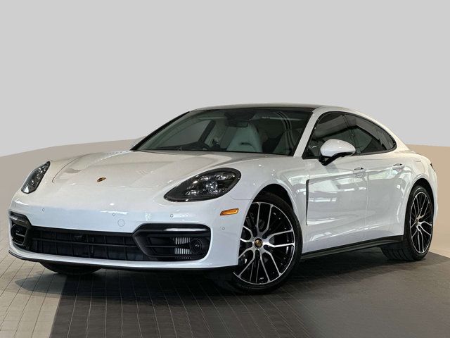 2022 Porsche Panamera Platinum Edition