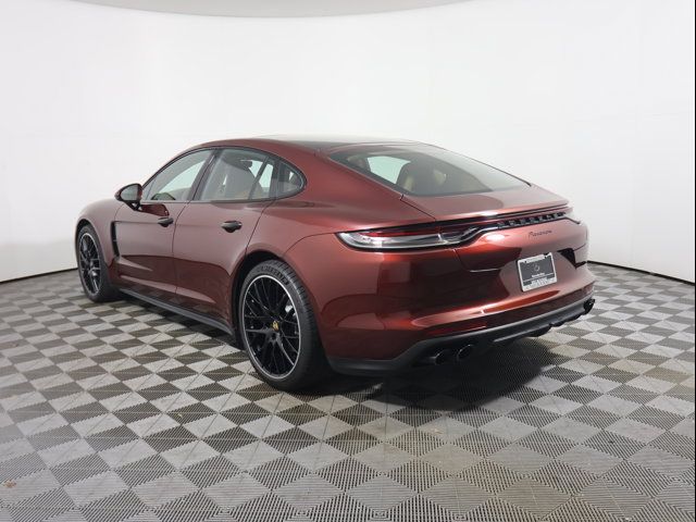 2022 Porsche Panamera Base