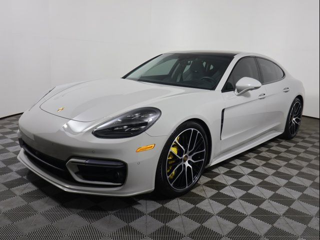 2022 Porsche Panamera Turbo S