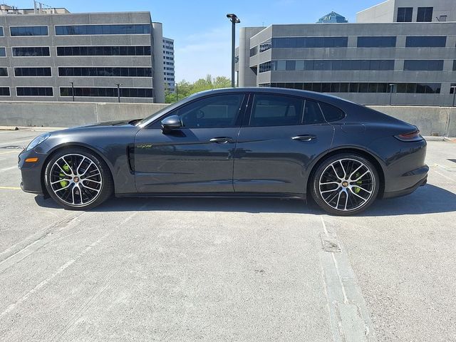 2022 Porsche Panamera E-Hybrid 4