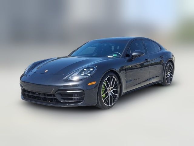 2022 Porsche Panamera E-Hybrid 4