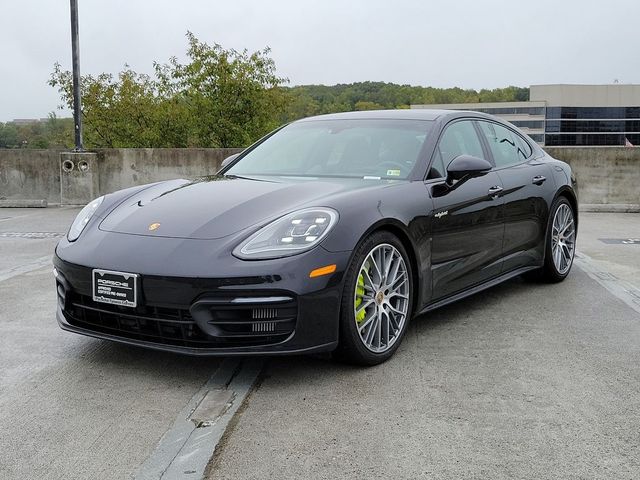 2022 Porsche Panamera E-Hybrid 4