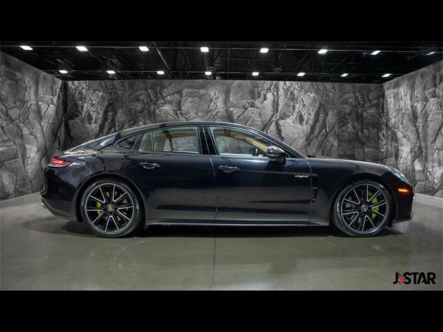 2022 Porsche Panamera E-Hybrid 4