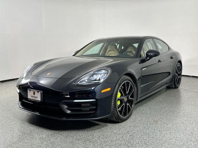 2022 Porsche Panamera 