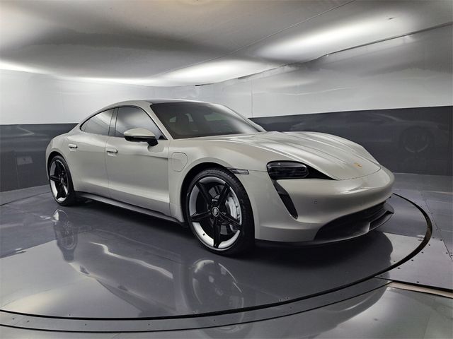 2022 Porsche Taycan Base