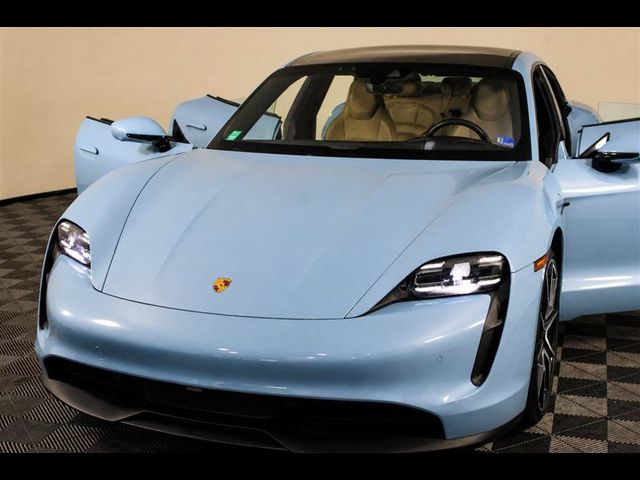 2022 Porsche Taycan Base