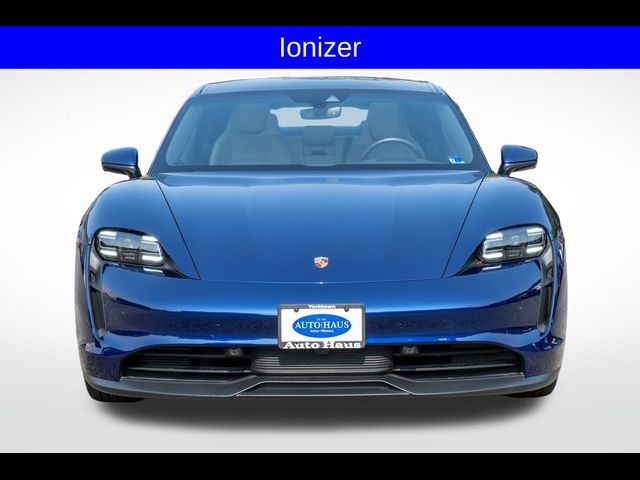 2022 Porsche Taycan Base