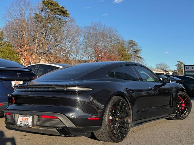 2022 Porsche Taycan GTS