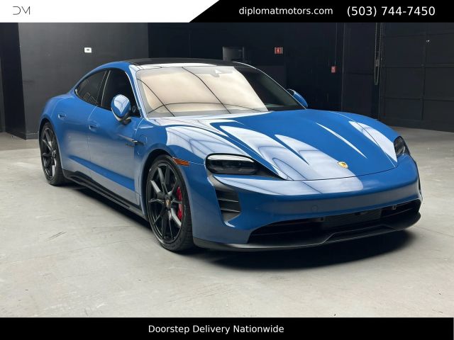 2022 Porsche Taycan GTS