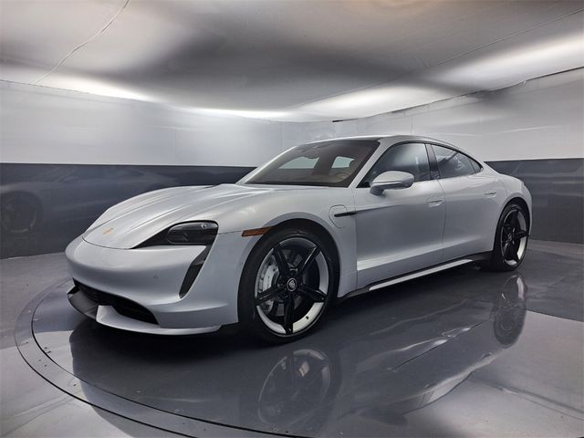 2022 Porsche Taycan Turbo