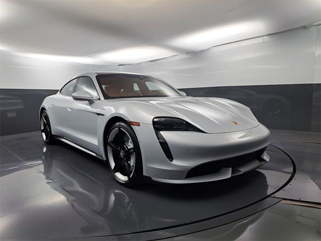 2022 Porsche Taycan Turbo