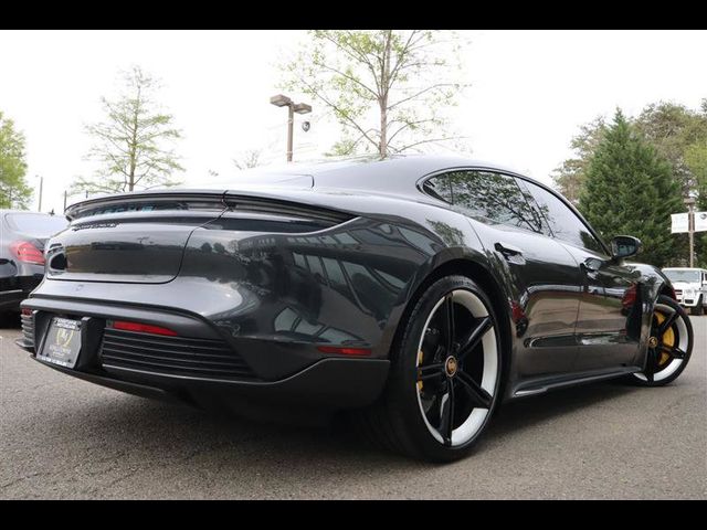 2022 Porsche Taycan Turbo S