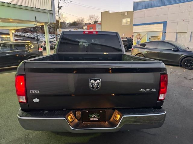 2022 Ram 1500 Classic SLT