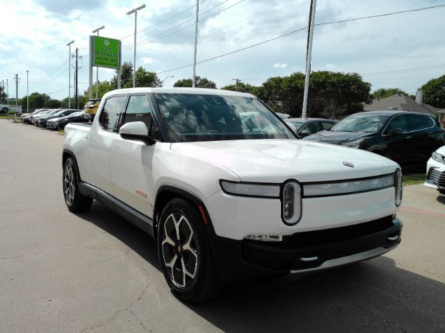 2022 Rivian R1T Adventure Package
