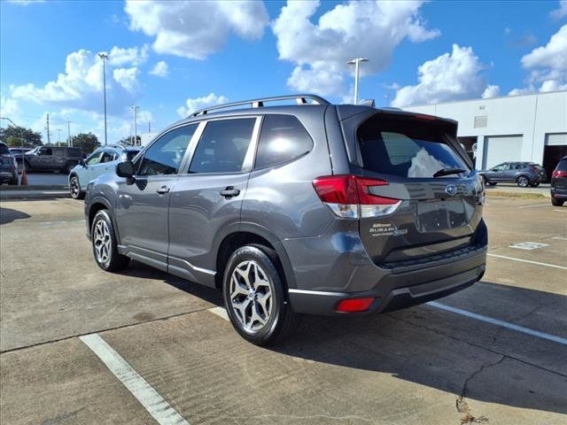 2022 Subaru Forester Premium