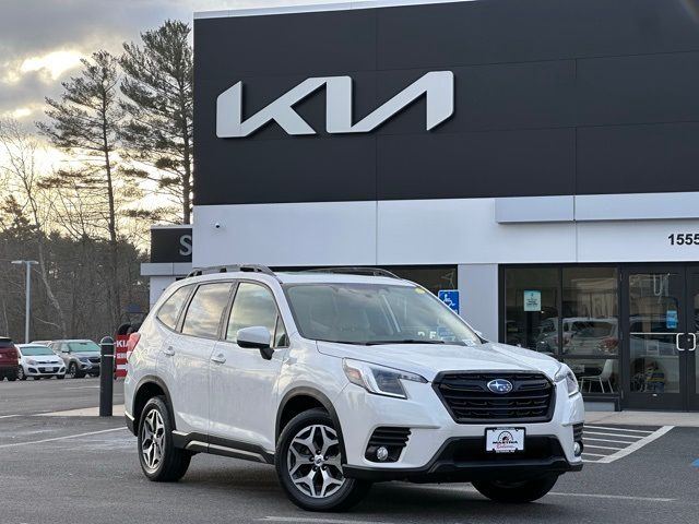 2022 Subaru Forester Premium