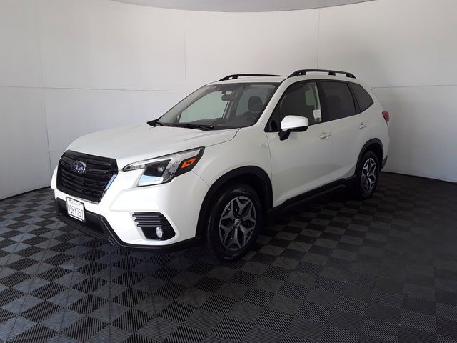 2022 Subaru Forester Premium