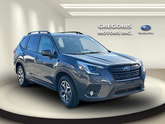 2022 Subaru Forester Premium