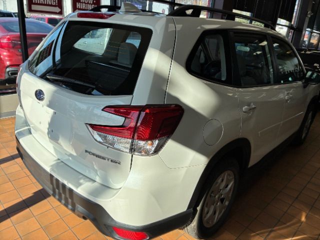 2022 Subaru Forester Base