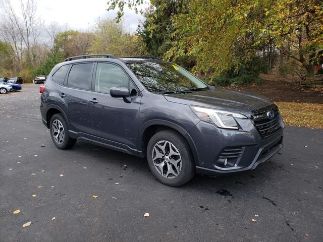 2022 Subaru Forester Premium