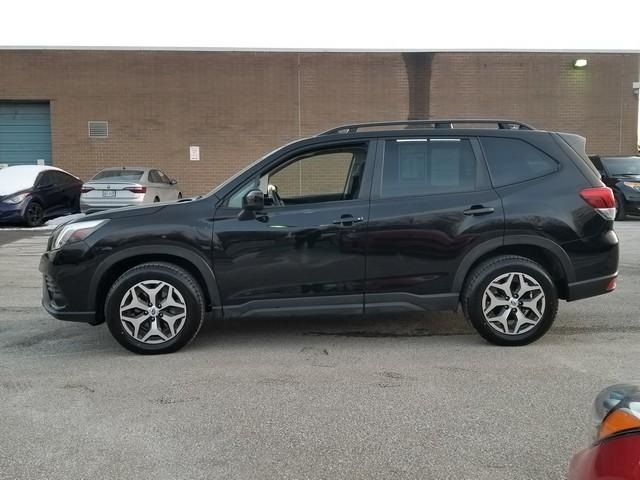 2022 Subaru Forester Premium