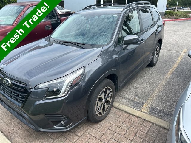 2022 Subaru Forester Premium