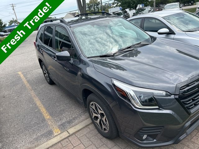 2022 Subaru Forester Premium