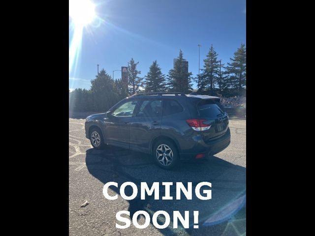 2022 Subaru Forester Premium